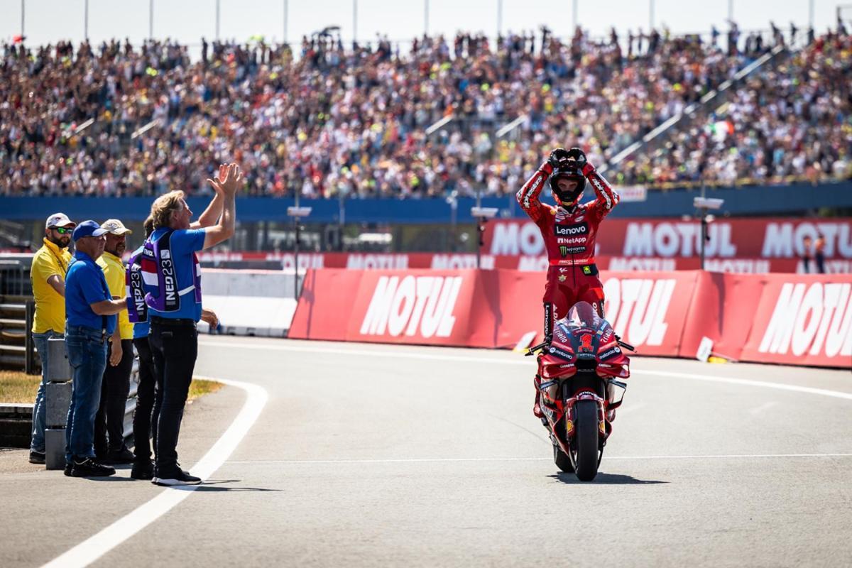 100 Jaar Tt Circuit Assen 2025 Glamping Incl Stroom Dış mekan fotoğraf